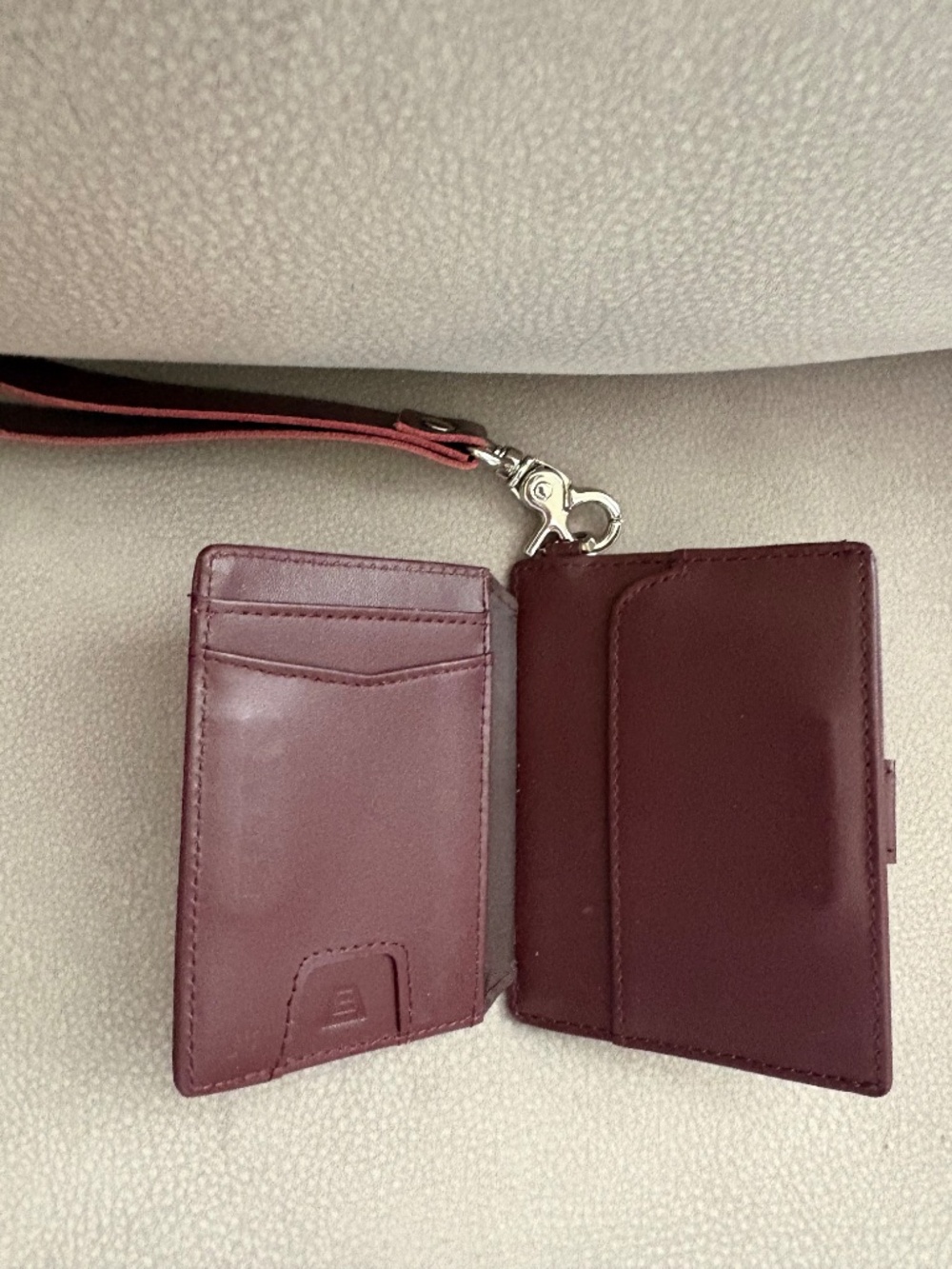 Andar Denner 2 wallet in Wild Cherry - Picture 5 of 5